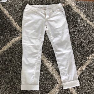 White Capri jeans.